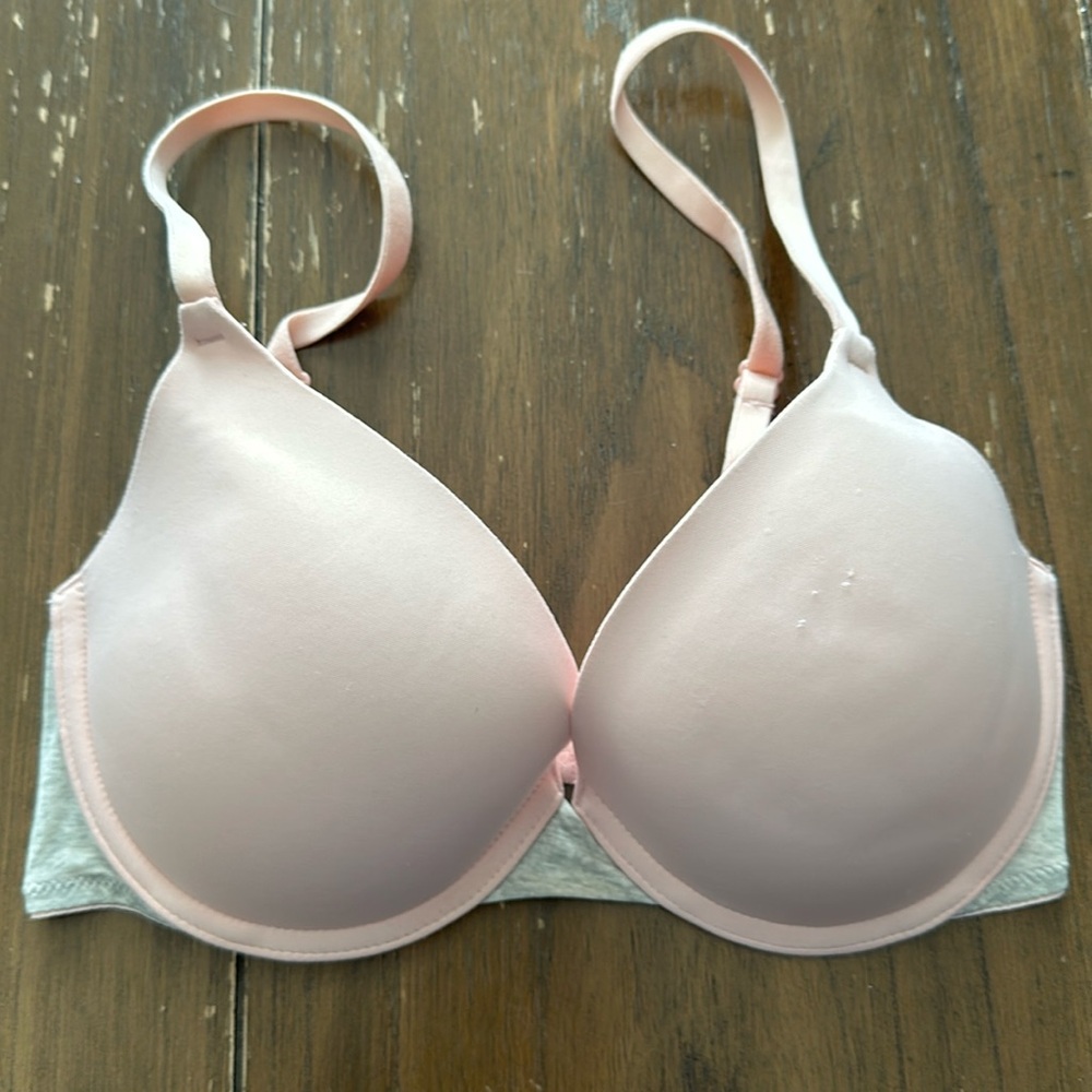 PINK VS wear everywhere push up bra 32D*